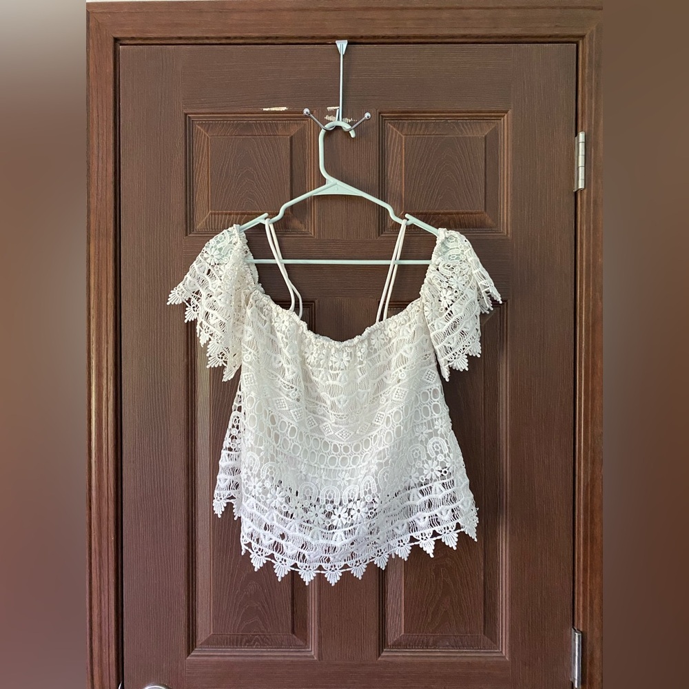 Charlotte Russe White Cropped Blouse